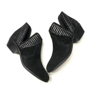 Vince Camuto Black Leather Ankle Boots. Size 8